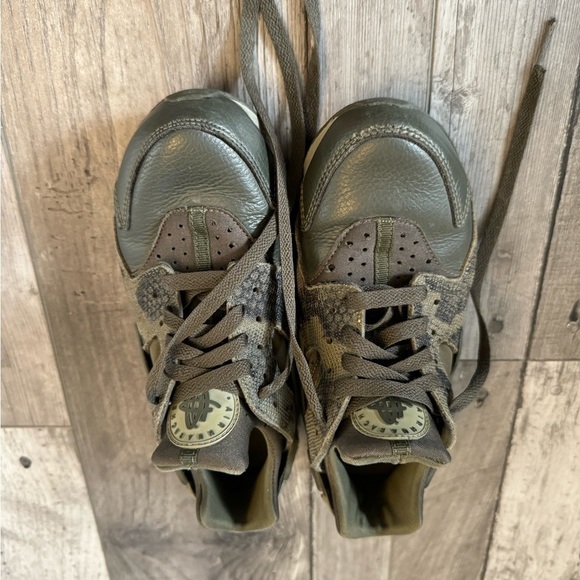 Nike Air Huarache Run, Desert Ore / Canteen 200, 6.5 - Picture 7 of 9